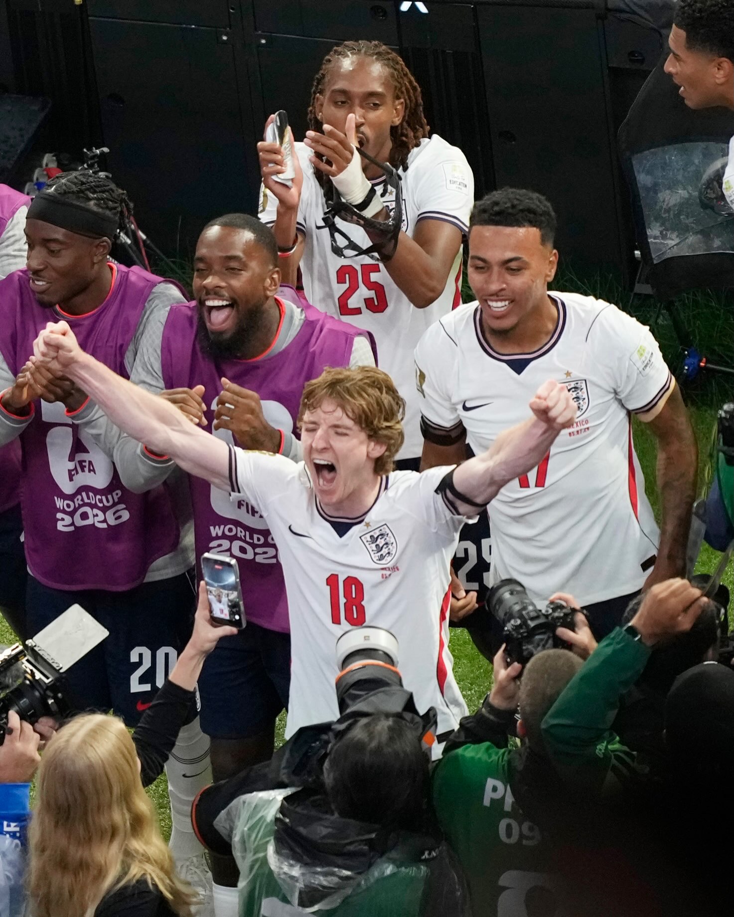 🌍 𝗪𝗢𝗥𝗟𝗗 𝗖𝗨𝗣 𝟮𝟬𝟮𝟲

💪 Gordon played the full 90 minutes and was crucial in England’s 3-2 victory over Mexico, securing a place in the World Cup quarter-finals.

📸 @fifa