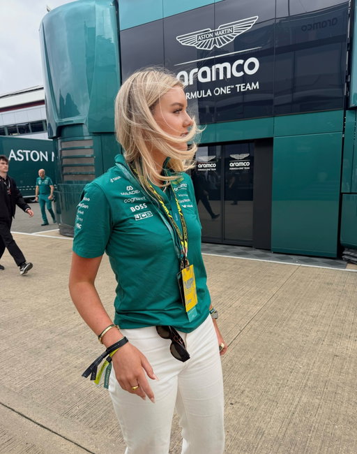 British Grand Prix 2026 over and out !!!! 

HUGEEE thank u to @astonmartinf1 for the best time , first race done as part of the AMR creator collective season 2🥹💚

also a big thank u to @silverstonecircuit for the invite too. a truly unforgettable week. home race is always so much fun!!

team green always. 🌟

p.s PADDOCK PASSES!?? jan me would be screaming at this considering it was on my vision board…. 

#britishgrandprix #silverstone #silverstonef1 #formulaone #explore 

paddock passes !!!!! 

paddock era ???? 

💚💚💚

creator collective girlssss 

oh yeahhh👗

goodie bags!!😛🤗

😆😆😆

dream car…🏎️🏎️🏎️

just me achieving my Pinterest board🥹😲

the velvet collection exclusive to silverstone !!! 

me & my mum in paddock !!!! 

Aston Martin !!! 

food was soo good in the Lawn btw 

me & the goodie bags.. unboxing in coming!!!!

Sunday at the f1, dump over!!!! 💚💚💚