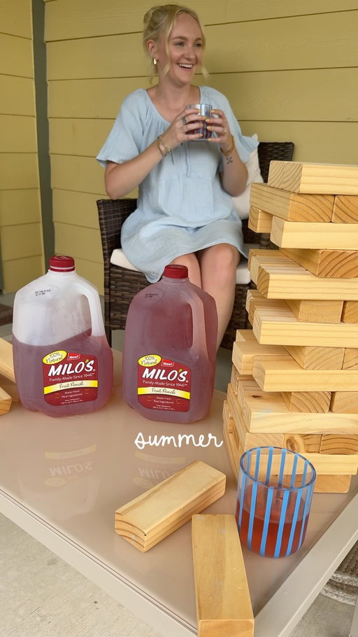 #AD / My family is loving the new Fruit Punch from @drinkmilos - it’s the perfect summer drink, made with 100% natural ingredients, no preservatives & no artificial colors!! Plus it has such a light, refreshing taste that everyone loved ❤️

Find Milo’s at major retailers like Walmart, Target & so many more! #milosmomentmakers