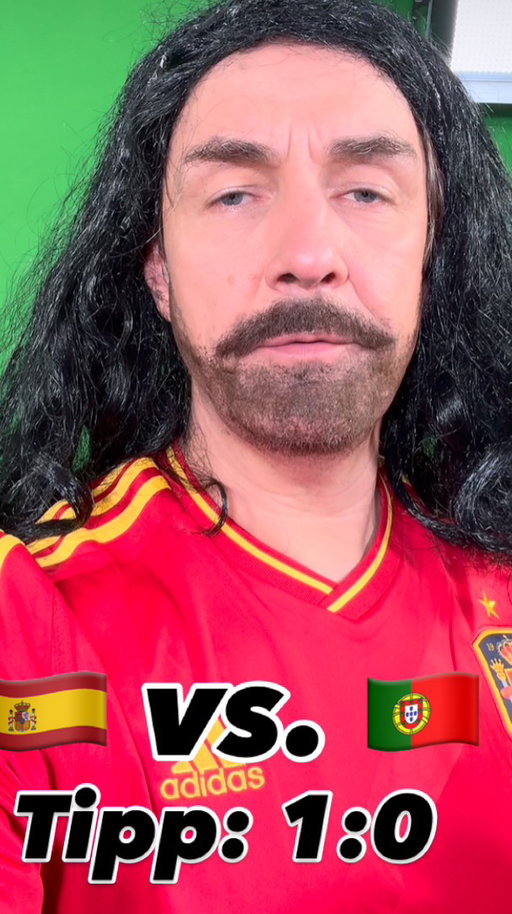 Wird Cucurella heute das Spiel entscheiden ? Der neue Mann von Real Madrid hat zumindest bei uns Deutschen ein Trauma hinterlassen 😅🤚🏻 Was glaubst Du ? Wer gewinnt ? Spanien oder Portugal ?
#matzeknop #comedy #spanien #cucurella #portugal
