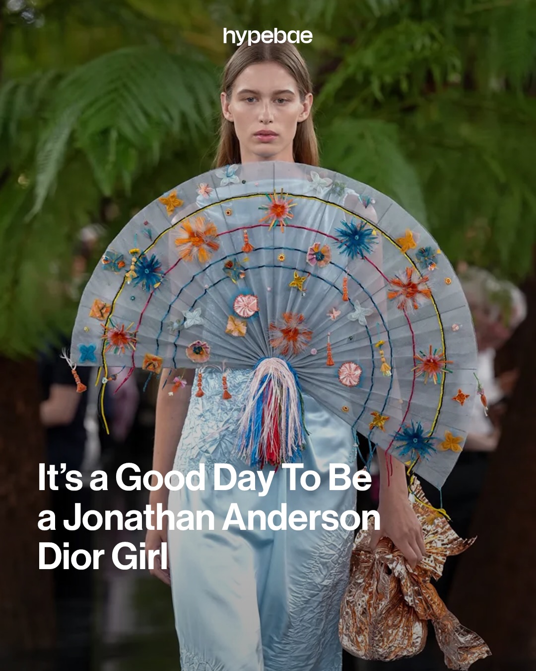 We may not know all the details of @taylorswift’s wedding look yet, but we do know she chose to wear @jonathan.anderson’s @dior. So naturally, we had to scour the brand’s couture show today for any clues. Swipe through to take a look and let us know if you could picture Taylor in any of these. 👀💍🤍

Imagery: Vogue Runway