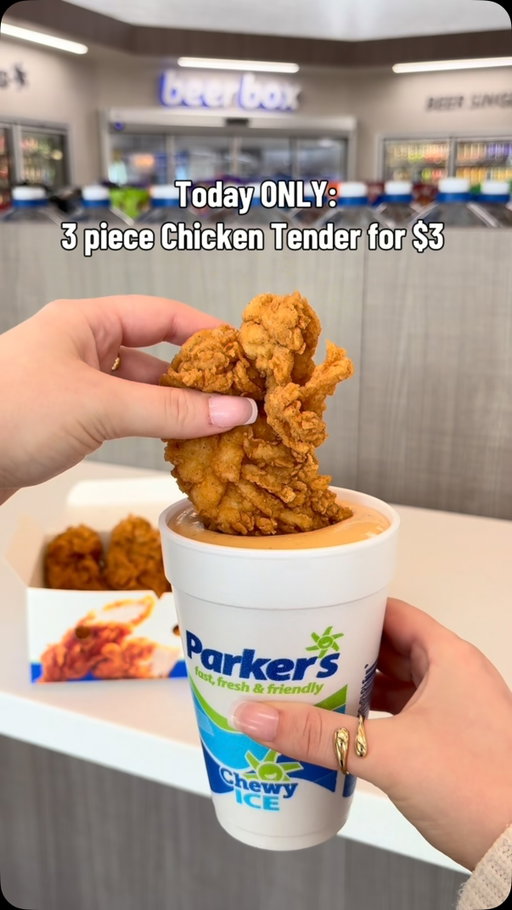 Forget your lunch after the holiday weekend? RUNNN dont walk - 3 for $3 today only!!! In honor of national fried chicken day, got get you some tendies. Lord knows we need it 😋