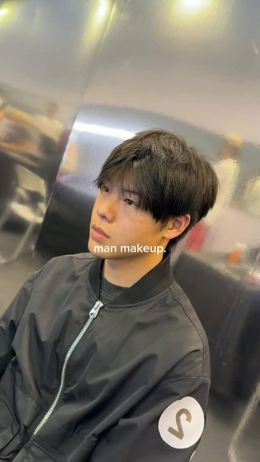 When in doubt of your Asian Hair, texture and volume is the best makeup for that 🤝

#nyc #explore #barber