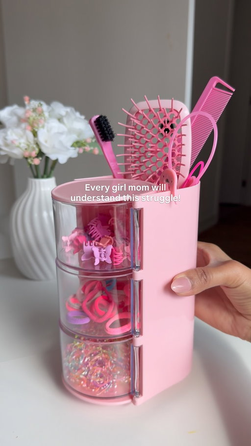 Follow me + comment “HAIR” and I’ll DM you all the links directly! 💛

If you have a daughter... You know the struggle🫣

Bows, clips and hair ties finally all in one place and easy to grab on those busy mornings.

This setup is so cute AND a total lifesaver for our mornings 🌸

Send this to a girl mom who gets it 👇

#organizers #amazonfinds #storagesolutions #kidsorganization #girlmom hairclipstorage boworganizer toddlerhaiраccessories girlmomsofinstagram