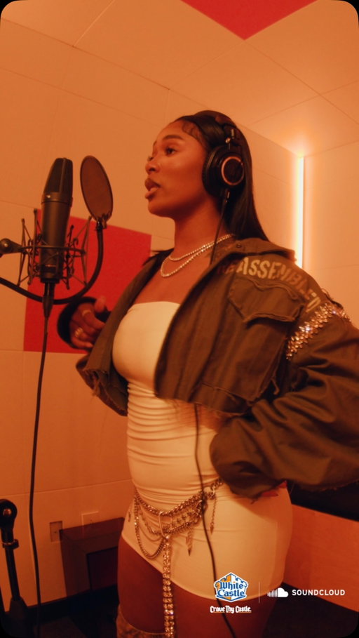 @1dessdior is bringing BIG energy to The Booth, presented by @whitecastle. 👀