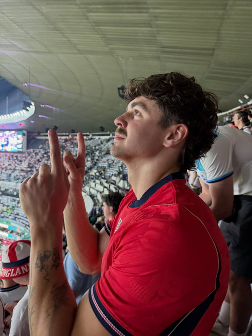 Azteca more like pints n shi boshhh🇲🇽

Yes girl

Help

Dan burn will take that to the dome

Decent gaff

War ready

Hold that

619

Calm down mate it’s just a game