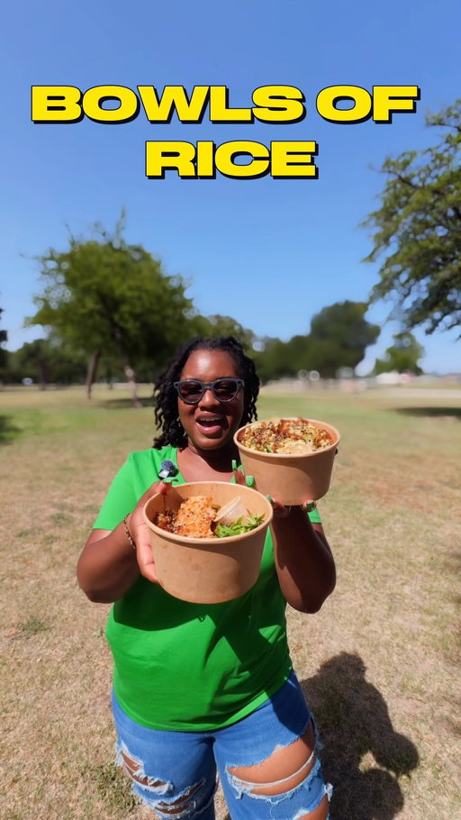 Let’s try some @eatbowlsofrice ! 

#bowlsofrice #foodreview #dfwfoodie #salmon #chicken