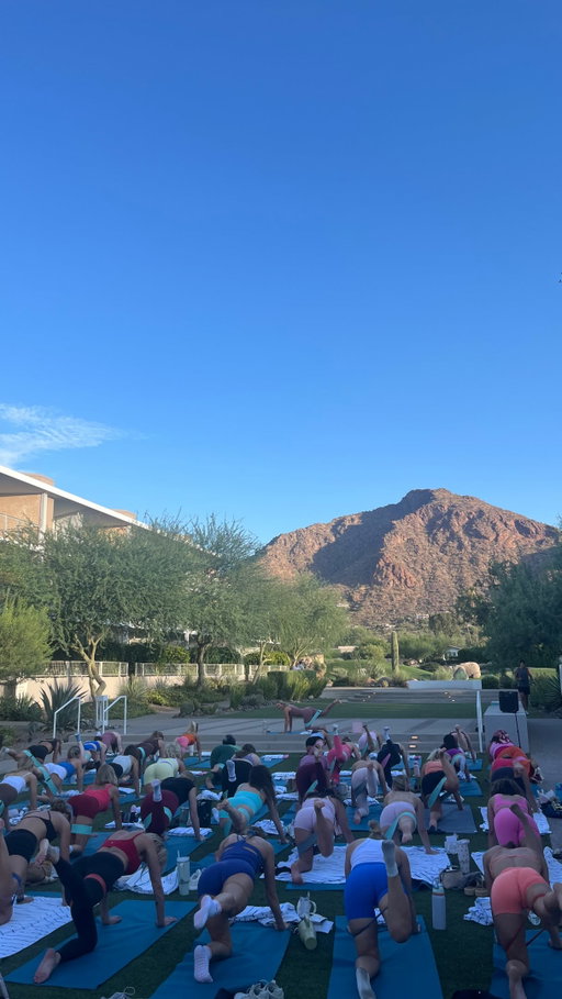 Golden Hour Pilates & Prayer • July 26 • 6pm ✨🙏🏼🤸🏼‍♂️ RSVP available NOW link in bio @movementbymary 

Fitness, Faith & Female community right here in the valley ☀️🌵 @mountainshadowsaz 

Local female-owned faith-filled support, presence and gifts from @eternalco_jewelry @bkoclothing.co @skinlovearizona @the.patchmethod @ana.tea_official @selahbera @crbcreativephotos 🎀🎀🎀

Tickets at https://MovementByMary.com/Public-Events or @sweatpalsarizona @sweatpalsapp link in bio 🫶🏼

#pilates #arizona #scottsdale #christian #prayer