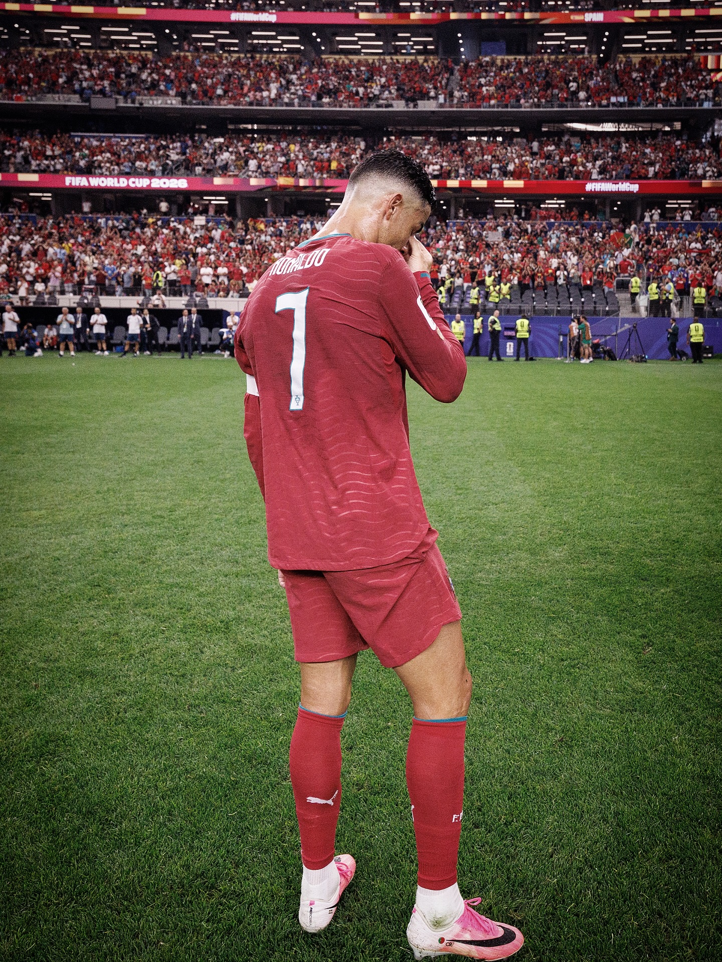 𝐖𝐞’𝐥𝐥 𝐦𝐢𝐬𝐬 𝐚𝐥𝐥 𝐨𝐟 𝐲𝐨𝐮. ❤️‍🩹👋🏼
