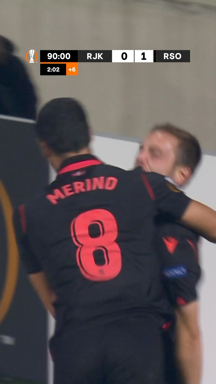 Mikel Merino involved in added time ⏰

#UEL