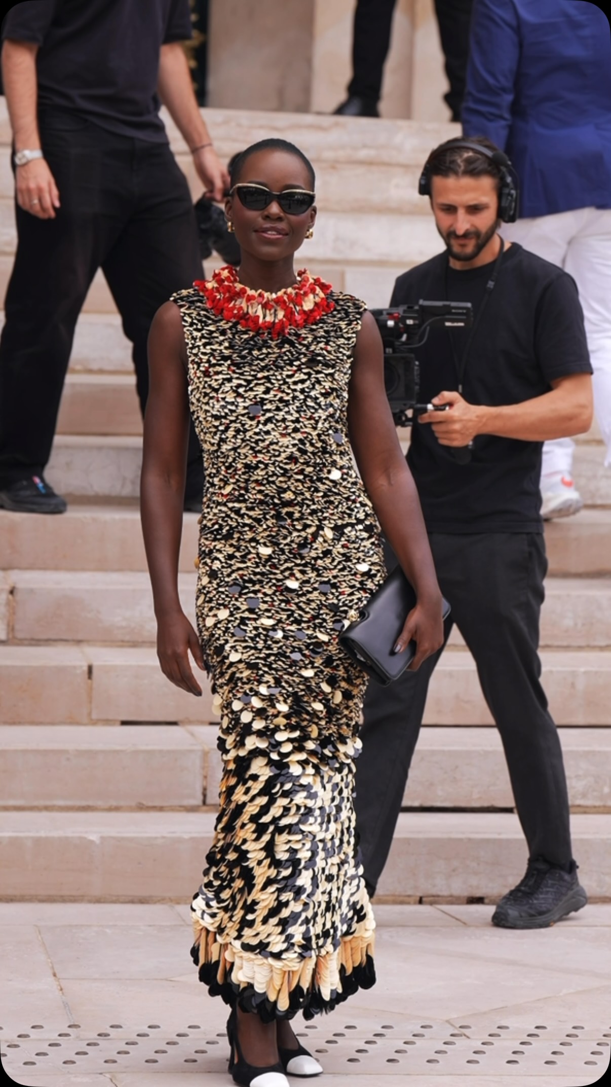 We love hot people wearing hot clothes, especially if it’s @alexademie and @pascalispunk wearing @matthieu_blazy’s @chanelofficial! 

For day two of #CoutureWeek stars like #AlexaDemie, #PedroPascal, and #TeyanaTaylor stepped out for the Chanel Fall/Winter 2026 Haute Couture runway show in Paris. 

🎞️: @gettyimages