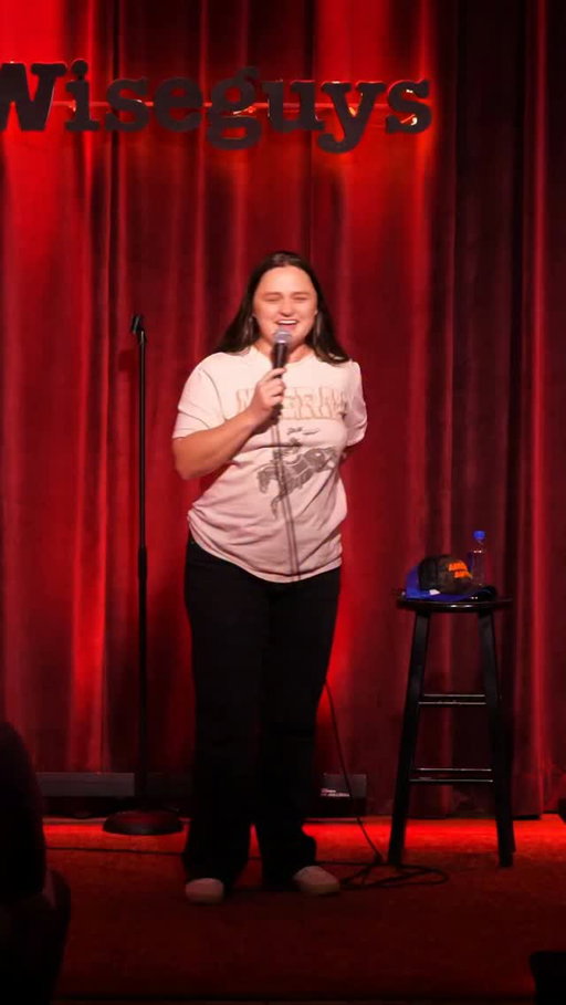 Definitely paprika in here 🕵️‍♀️

BRISTOL TN 🦝 NOV 6
CHATTANOOGA TN 🦝 NOV 7
BIRMINGHAM AL 🦝 NOV 8
CHICAGO 🦝 NOV 12 + 13
DC 🦝 NOV 14 + 15
PORTLAND OR 🦝 DEC 4
SEATTLE WA 🦝 DEC 5

amberautrycomedy.com

Join my text list in my bio to see me in your city!

#amberautrycomedy #standupcomedian #investigators #forensics #comedian