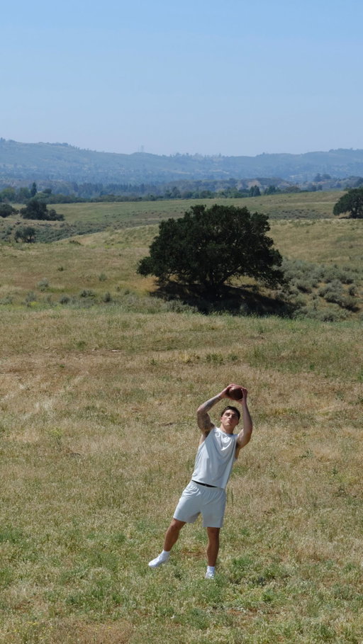 Summer moves different. It starts earlier, runs hotter, and reminds you there’s more than one way to put in the work.

Vuori Athlete and professional football player @_colstonloveland_ in the new Breathe Collection: our best-selling Strato and Kore performance styles, engineered to handle the hottest sessions. Available now online and in Vuori stores.