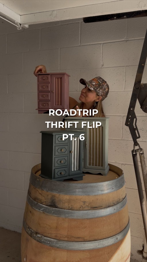 What I thrifted on my roadtrip 😍 Pt 6

Today’s Flips : 3 vintage broken jewelry boxes!

Flipping Pro Tip 👉🏻 ALWAYS check the inside of drawers before you buy it…because you never know, you may end up with a rhinestone bracelet like I did 😂

#thriftfinds #thrifteddecor #upcycling #furnitureflip #americanflippers