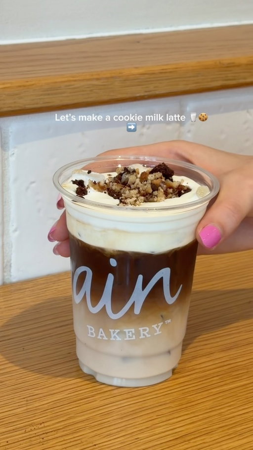 Tag someone who NEEDS to try our new cookie milk latte 🍪☕