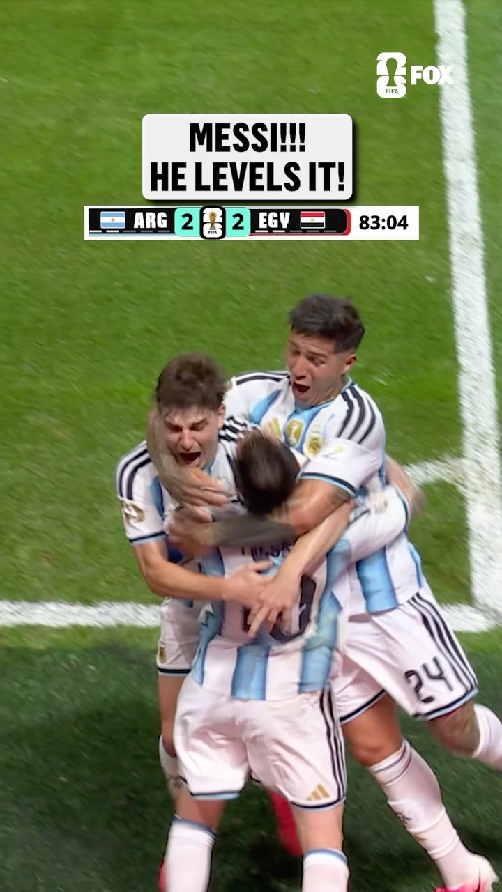 @leomessi’s 8TH GOAL OF THE TOURNAMENT DRAWS ARGENTINA LEVEL WITH EGYPT 🇦🇷

LIONEL MESSI. THE SAVIOR FOR ARGENTINA!