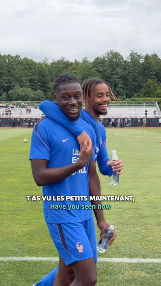 @manu_kne et ses « petits » 🗣️🤣

Des espoirs aux A, la même complicité entre Manu Koné, Bradley Barcola et Michael Olise 🤩

From the U21s to the senior team, the same chemistry between Manu Koné, Bradley Barcola and Michael Olise.