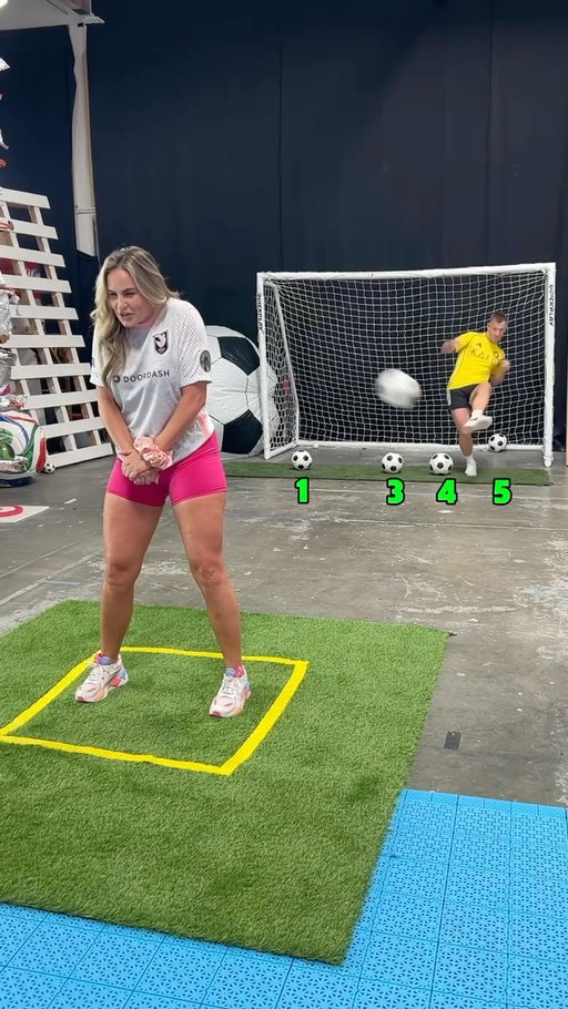 Who got it worse⁉️⚽️ Me or @andrewhenderson 

#soccer #fifaworldcup #futbol #trickshot