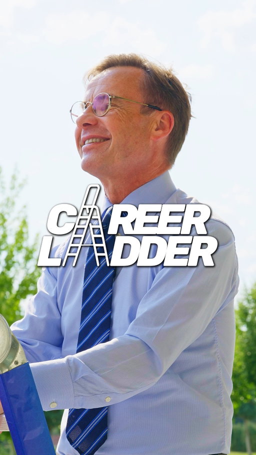 Ep. 616 - Career Ladder 🪜 Guessing Ulf Kristersson’s first job 🇸🇪

#careers #careerladder #jobs #sweden #nato