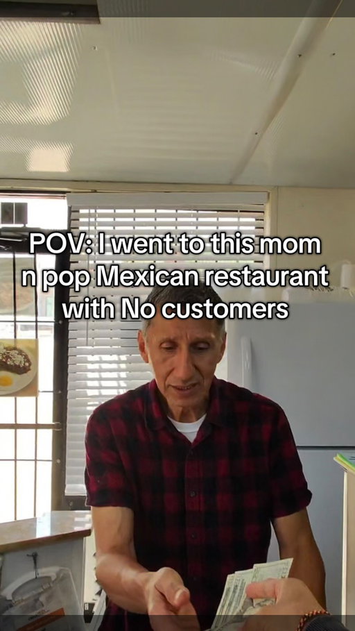 The owner took such great care of me from the moment I walked in.🥹

📍Alebrijes Cafe
1323 W Clarendon Dr, Dallas, TX 75208
#solo #pov #vlog #mexico #fypシ