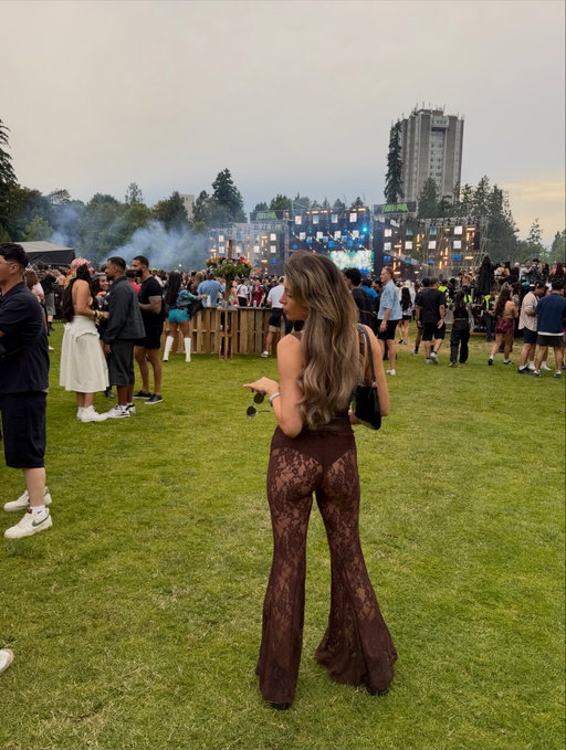 🎪 #ad #SHEINpartner 🧮 Festival math: 2 days, 2 fits, 0 regrets 🙌

FVDED weekend with @shein_ca in two of SHEIN’s six festival trends: Cowgirl 🤠 & Punk Rock 🎸 

Search festival fits on SHEIN to shop these fits & more festival looks. Link in my bio. 

@sheinofficial #SHEINfestivalSZN #SHEINtrends #fvdedinthepark
