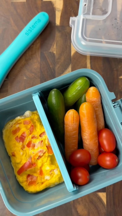 The new @sistema_au Heatables range has just unlocked a bunch of new recipe options for school and work lunches. Check out my quiche inspired lunch using only the Heatable lunchbox for creation and cooking, less washing up, and (generally) saving time!

Recipe: 2 eggs, 1/4 cup milk, pinch of salt, 1/4 cup grated tasty cheese, 1/4 cup diced or sliced ham and 2 tbsp capsicum. Check out the video to see just how easy it is to put together.