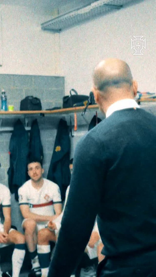 Obrigado, Roberto Martínez.

Thank you, Roberto Martínez.