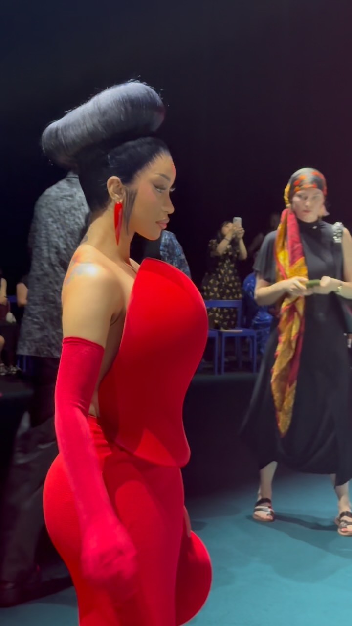 Cardi B has arrived at Robert Wun’s Couture show!