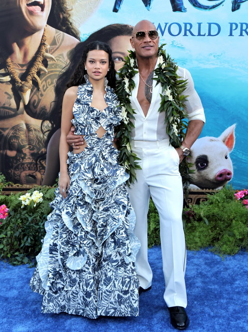 The cast and filmmakers of Disney’s #Moana Dwayne Johnson, Catherine Lagaʻaia, Director Thomas Kail and Producer, original songs by Lin-Manuel Miranda united at the Hollywood Bowl in Los Angeles to celebrate the film’s show-stopping world premiere.