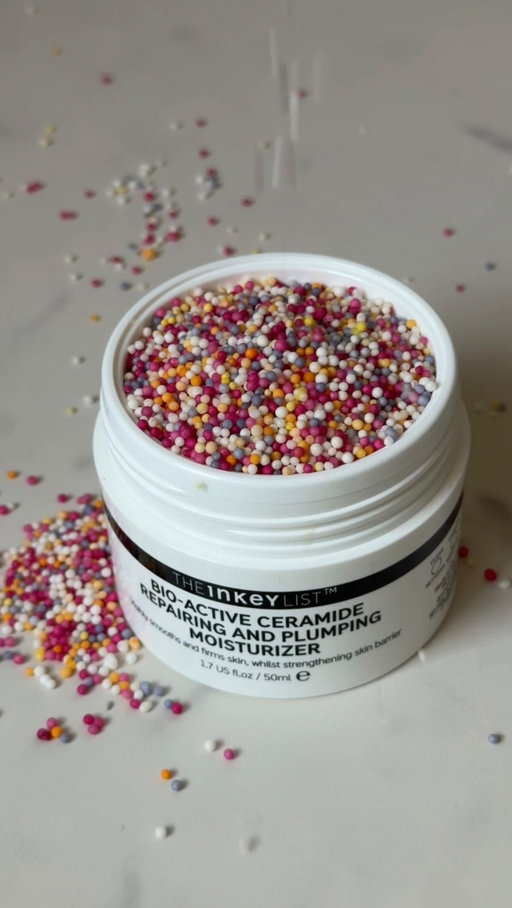 a little treat for your skin barrier 🎂✨

Bio-Active Ceramide Repairing & Plumping Moisturizer > cake 🤝