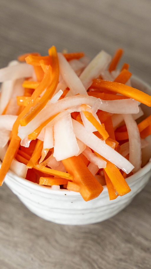 this is the only vietnamese pickled veggie recipe you’ll ever need

comment save, and i’ll send you the link to the printable recipe directly to your dm’s!

https://feedthepudge.com/pickled-veggies-do-chua/