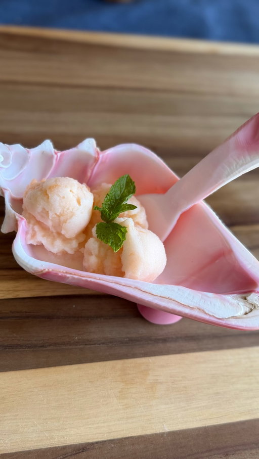 Viral Melon Ice Cream 🍈 with Raw Milk @raw_farm_usa 

#viral #melon #icecream #asmr #asmrsounds