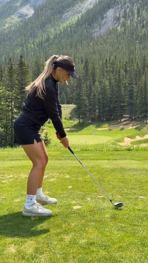 Is this course on your bucket list? 

#golf #golfgirl #banff #mountaingolf #golfcanada
