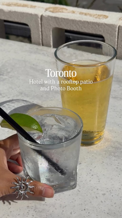 This Toronto hotel throws the ultimate rooftop day party ☀️

Spanning multiple levels, @thedrakehotel’s summer party takes over the Sky Yard rooftop patio and flows down into the Drake Lounge with rotating DJs, refreshing cocktails, and delicious bites 🍾✨

Don’t forget to stop by their vintage Photo Booth to capture the memories from your day out 🎞️

📍The Drake Hotel | 1150 Queen St W

📍The Drake Hotel | 1150 Queen St W