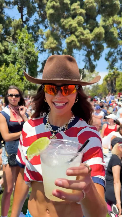 Summoning cocktails one sneeze at a time 🍹🍸🥂🥃