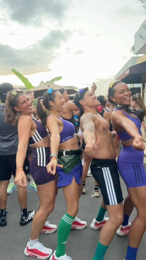 When @adidastraining @adidasindonesia x @lesmills gathers the right crew /// #vibesss #period !!!