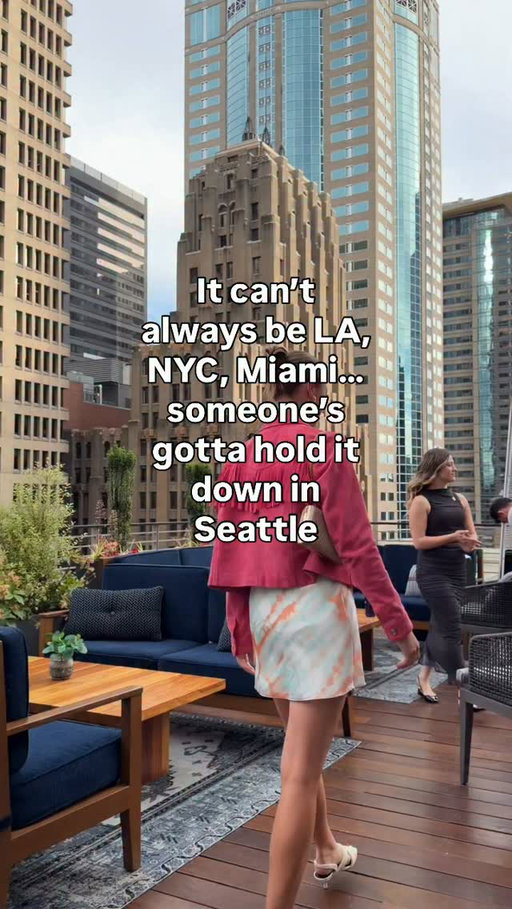 Upper left USA represent 💙✨

#seattlegirls #seattlewa #pnw #seattleinfluencer #seattlelife
