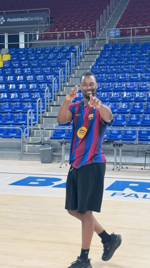 From Spotify Camp Nou... to Palau Blaugrana! 🏀🔥 Easy buckets for Harrison! 😮‍💨