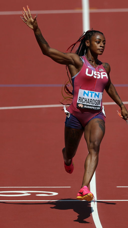 On repeat 🔁 

More of this at #WorldAthleticsUltimate.