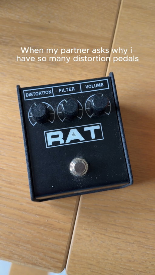 They all do something different, right?!?! RIGHT?!?! (Someone please agree with me in the comments) 🥲
#guitarpedal #guitarpedals #procorat #ibanezts9 #bossds1