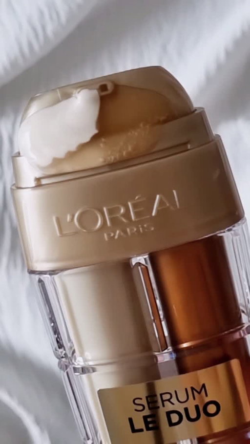 Two serums, one pump. 

Double the serum, Double the glow and moisture 🤎 My new favorite: @lorealparis Serum Le Duo.

2 serums in 1 that blends firming collagen peptides with brightening vitamins C+B3.
__________ 
#LeDuo #lorealparis #serum