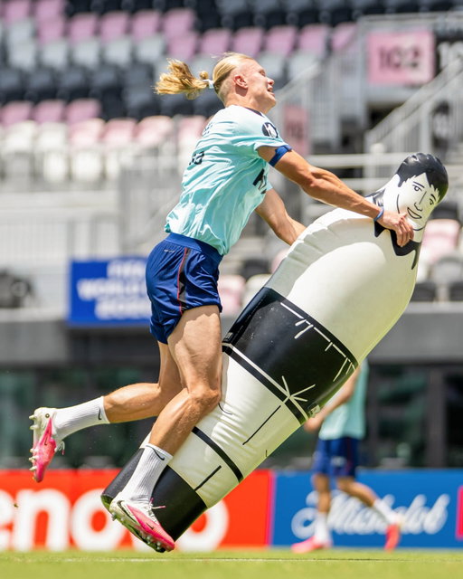 Don’t try to stop Erling😂