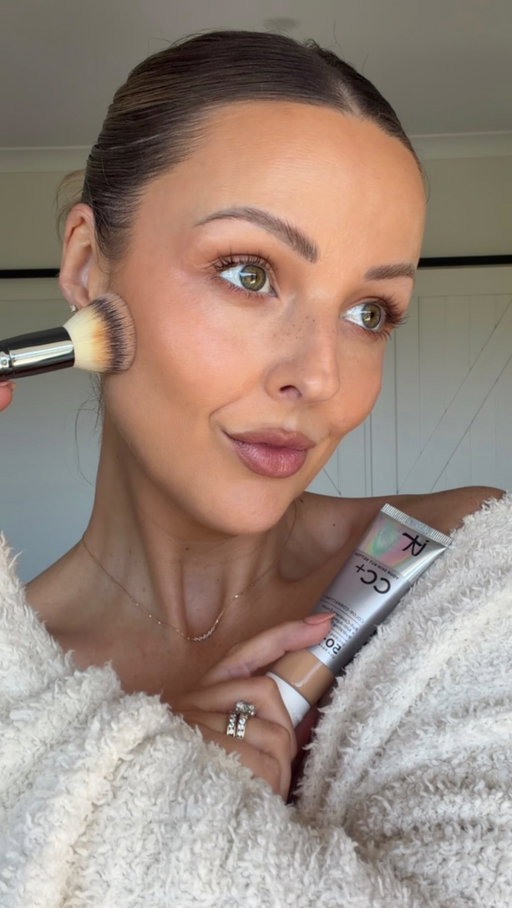 If you’ve been here for a while you will remember this 😜 this is hands down the makeup product I’ve been complimented on the most over the years, and I can’t tell you how much I’ve loved rediscovering it again 🙌🏼 
If you want the most flawless, glowy skin, you need to head in to @ultrabeautyau and get your hands on the @itcosmeticsau CC cream (I’ve also been pairing it with their Do It All Radiant Concealer and applying both with the Heavenly Luxe Brush no7 - takes it to another level ✨)
AND for all my over 40 ladies - this is one I just KNOW you are going to become obsessed with 😉🫶🏼👌🏼

Who is already a lover? And who is excited to try this?

ad

#SimplifyIT #ITCosmeticsAU #UltraBeautyAU #YourSkinButBetter #RealResults