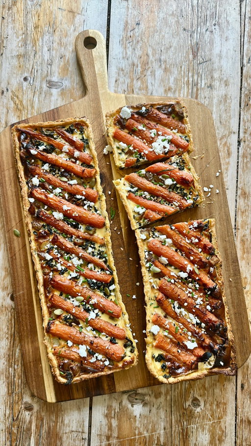 Roasted Carrot Quiche

There’s one word for me that sums up summer and that word is Quiche!

Potatoes are the glorious @jerseyroyals 

Full recipe and method on my blog - link in bio

#quiche #pastry #carrots #summerfood
