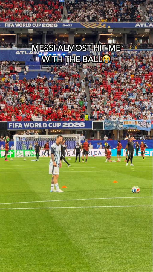 Messi almost hit me with the ball… and I would’ve thanked him🥹 #FIFAWorldCup More World Cup content on my @youtube!🙂‍↕️ #AD