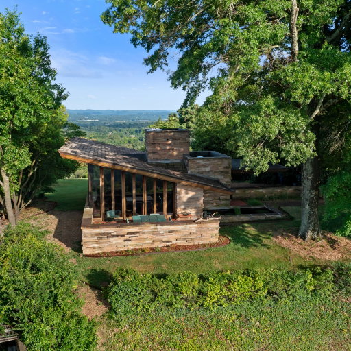 IT DOESNT GET BETTER THAN A FRANK LLOYD WRIGHT MCM and here’s Tennessee’s only FLW currently being offered for the first time ever on the market. Known as Shavin House, completed in 1952 and preserved by the original family for more than 75 years. Currently listed for only $1,600,000 (truly a steal)

Comment HOUSE for DM link to the listing.

$1,600,000 | Chattanooga, TN
3 bd, 4 ba | 1,784 sq ft
#zgwmidcenturywednesdays 
Photos:  Bruce McCamish Photography @brucemccamish13
Currently listed via @sandypoetnbroker / @alliance_sir

Thanks for submitting @tappioca329!! 
WE NEED MORE FUN INTERESTING WILD QUIRKY HOMES! Think you found one?? Submit it for a chance to be featured at zillowgonewild.com/submit!! AGENTS PLEASE SUBMIT YOUR LISTINGS TOO!!