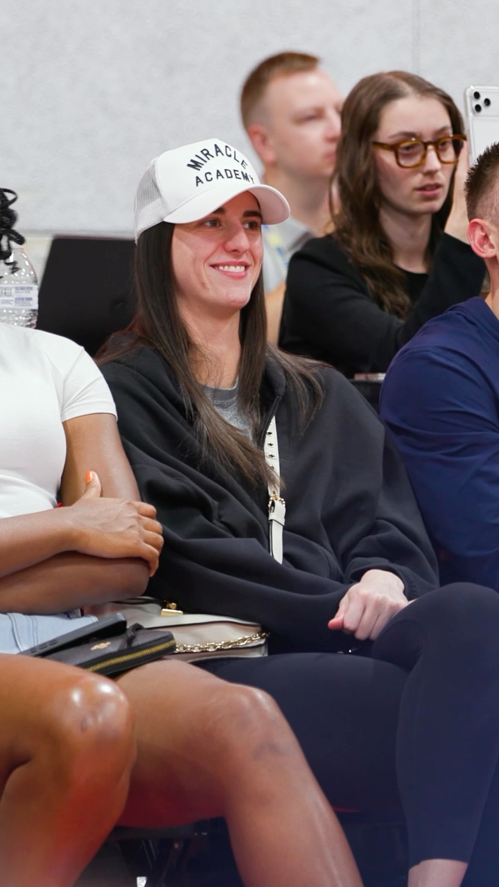 Even the biggest stars are locked in. 👀

Caitlin Clark enjoying the action in Las Vegas at NBA Summer League.