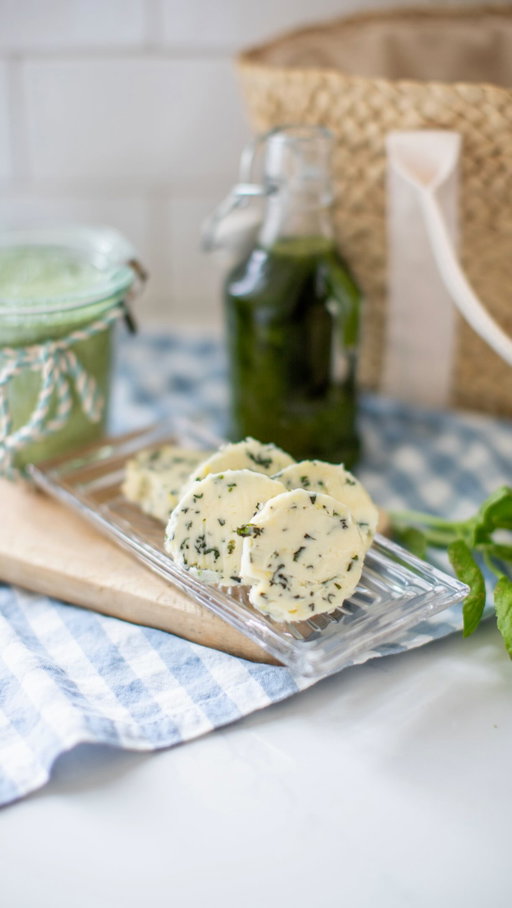 My love letter to basil: the queen of the summer garden. 🍃

This week I’m taking you along on my journey of turning my kitchen into the French countryside (it’s been 20 long years since I’ve been to France), and showing you how to easily DIY basil salt, vibrant basil oil, and dreamy basil butter.

Whether you’re dreaming of Europe too, or just want to make every summer meal taste a little more special… you are in the right place, mes chéries.

#basil #herbgarden #homemade #diy #garden