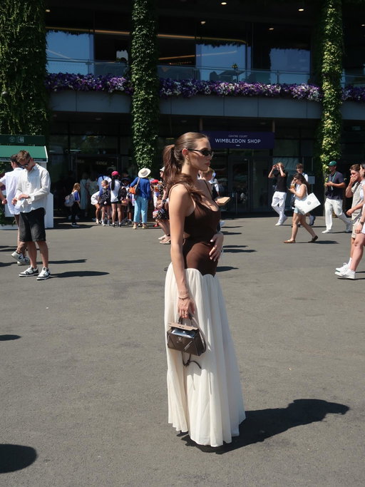 took bump to Wimbledon with @whitefoxboutique 🎾☀️ ad