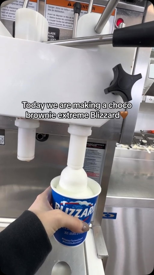 How your blizzard is made #food #dq #foodie